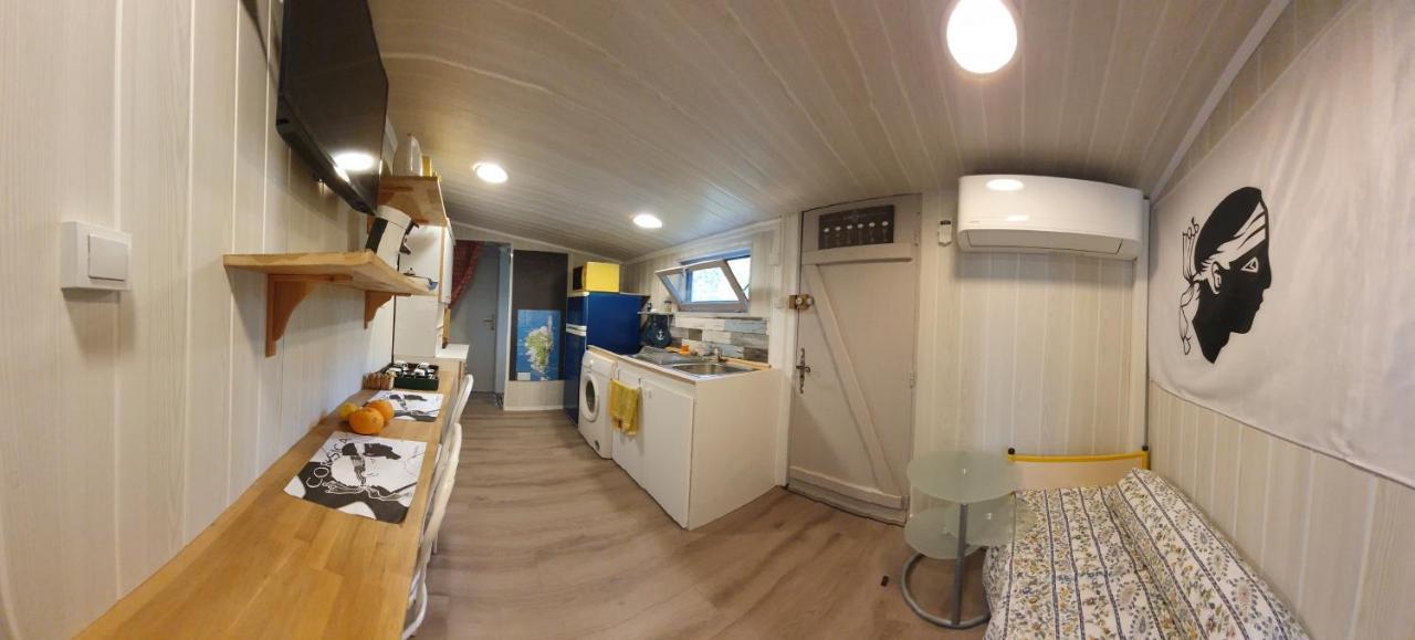 Clematisso Hostel Lucciana  Bagian luar foto